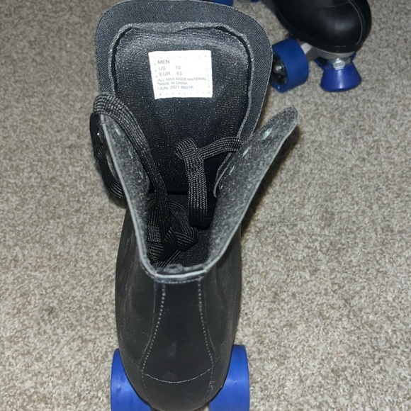 Men’s, Black and blue, Chicago Skate roller skates - Picture 2 of 3